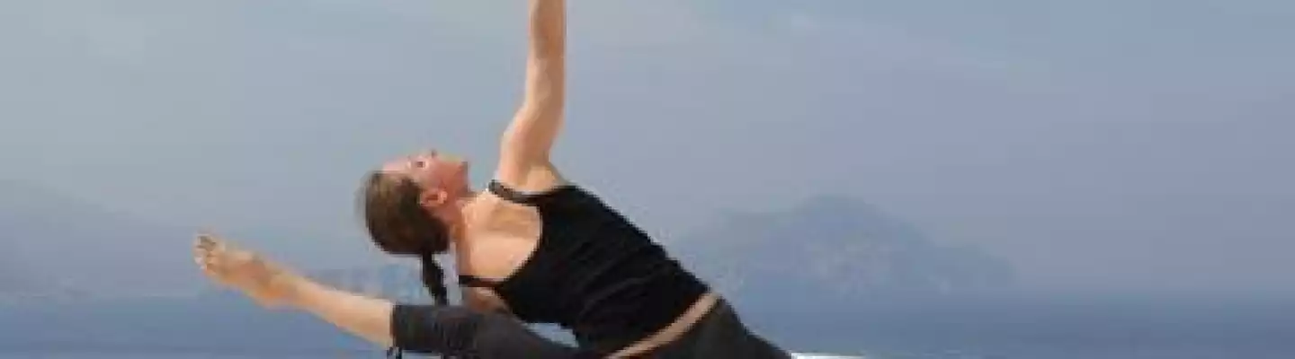 Caroline Klebl - Health & Wellness, Yoga  Profile Banner